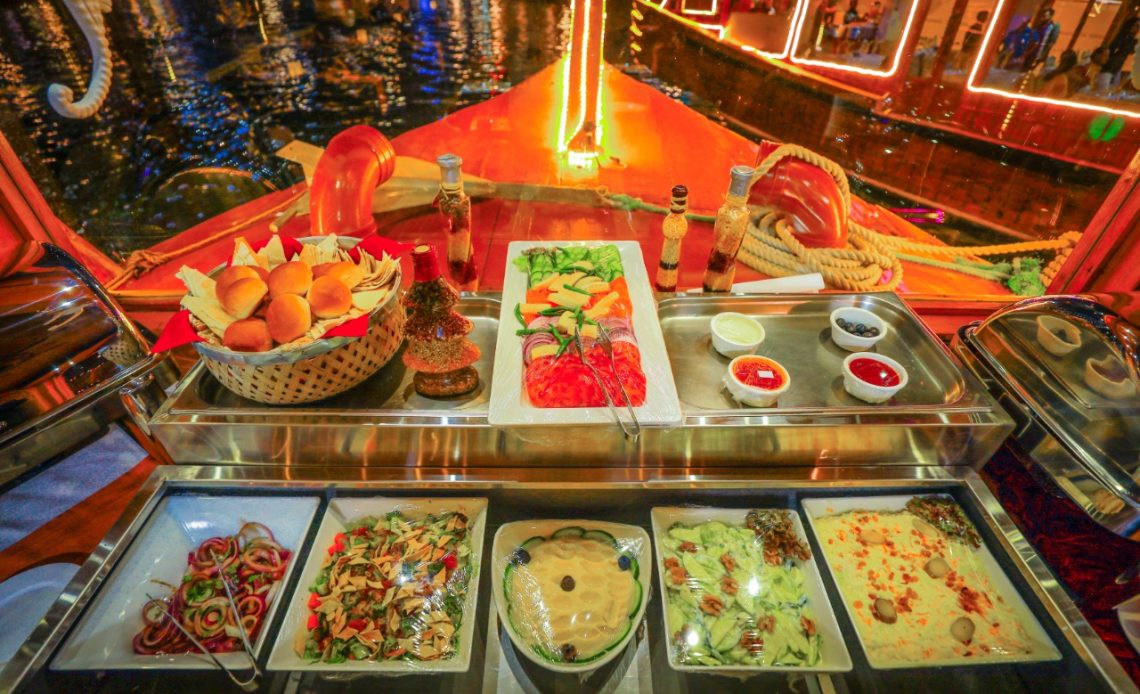 dhow cruise dinners in dubai